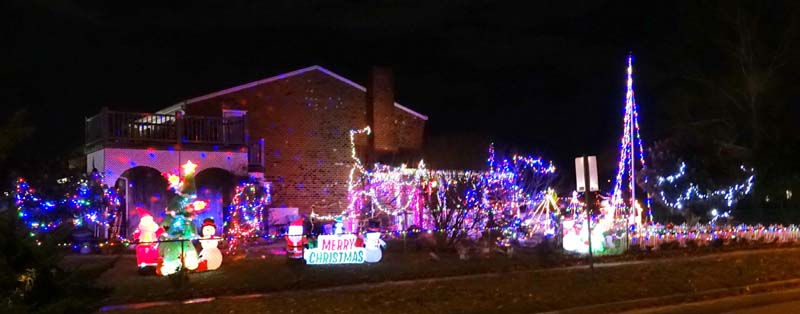 Virginia Beach Shines Bright 1st Annual Pembroke Meadows Decorating Contest